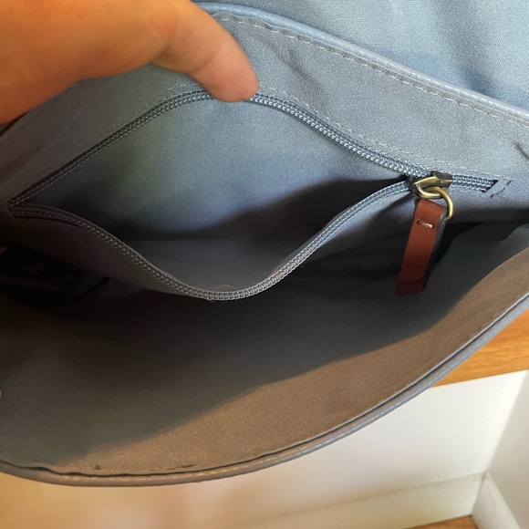 St. John’s bay purse - Picture 7 of 12